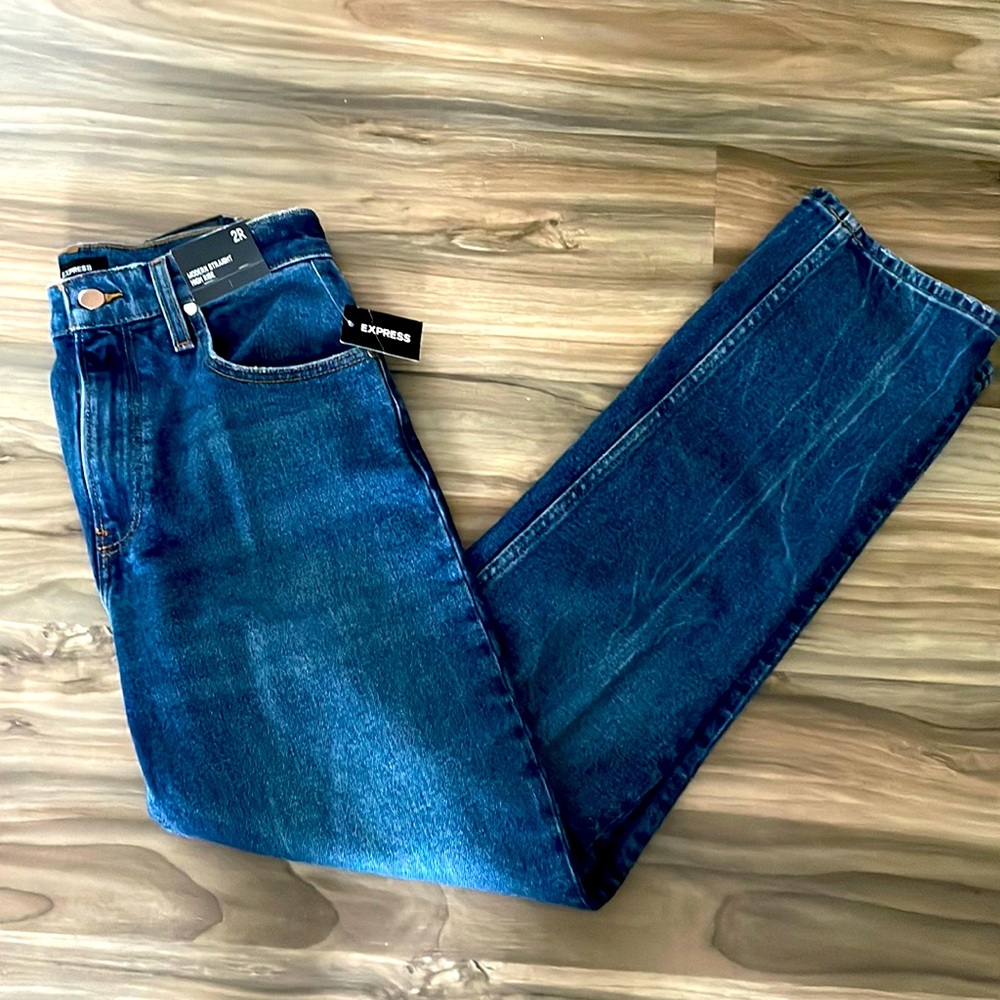 NWT. Express Modern High Rise Jeans.